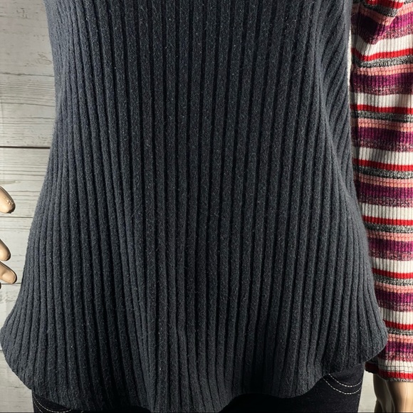 Chris & Carol Raglan Sweater - Picture 8 of 12